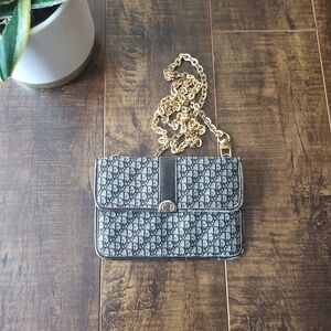 Beautiful Authentic Dior Mini Wallet On Chain